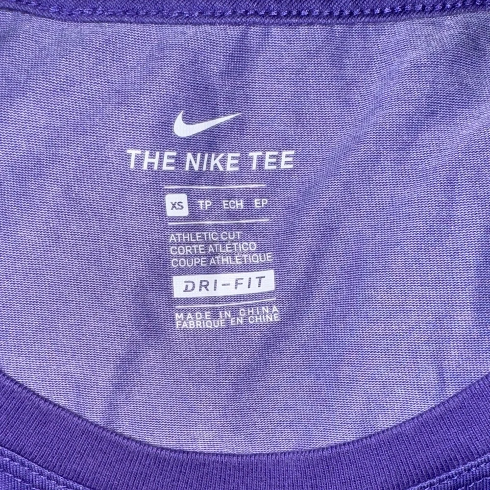 Nike “The Nike Tee” Dri-Fit Scoop Athletic Cut Top Swoosh Logo Sporty Team Color